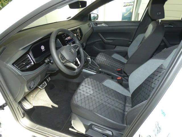 Volkswagen Polo 1.0 TSI DSG R-Line