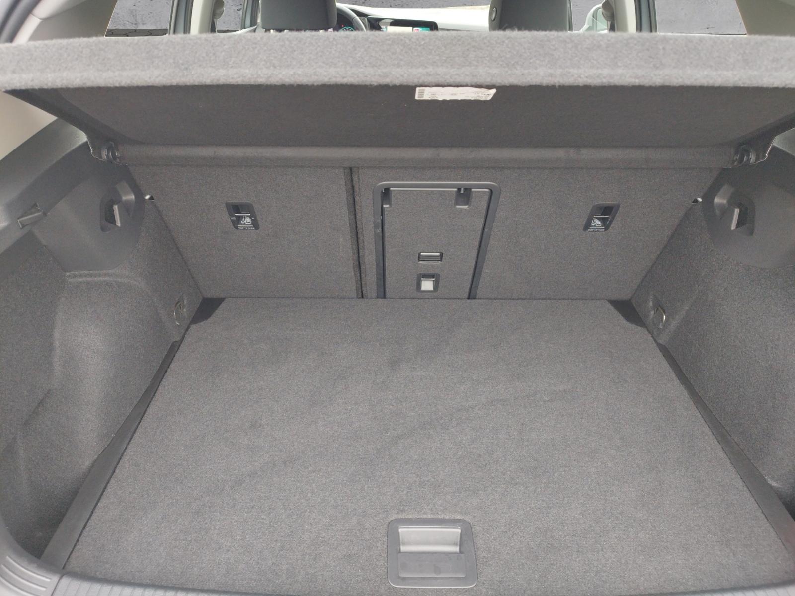 Volkswagen Golf 1.5 TSI Golf VIII Life