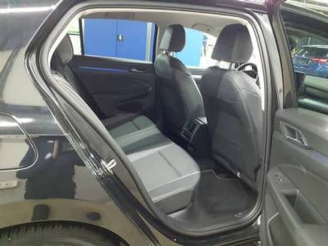 Volkswagen Golf 1.5 eTSI DSG Golf VIII