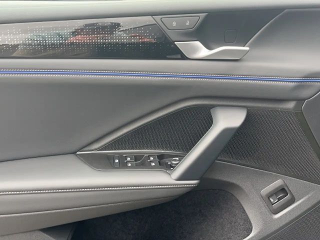 Volkswagen Tiguan 4Motion R-Line