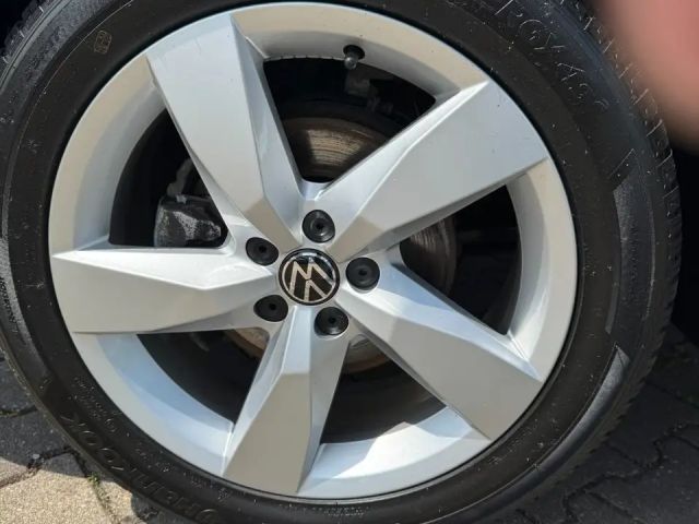 Volkswagen T-Cross 1.0 TSI R-Line Style