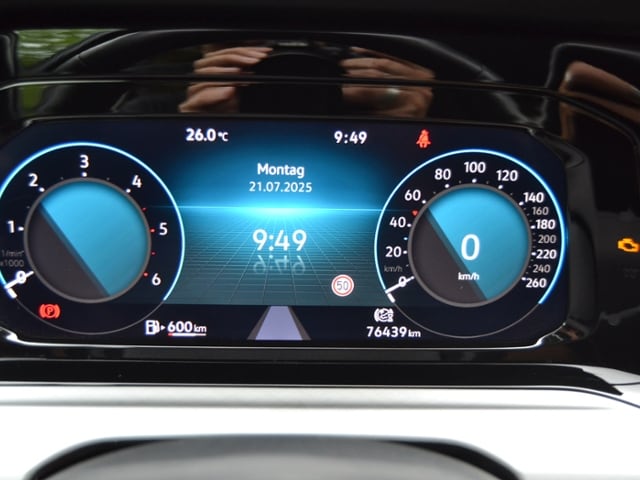 Volkswagen Golf 2.0 TDI Business Golf VIII