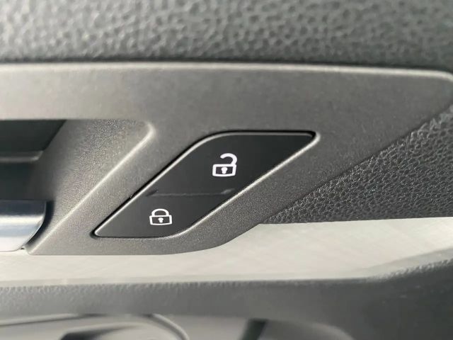 Volkswagen Golf Business DSG Variant