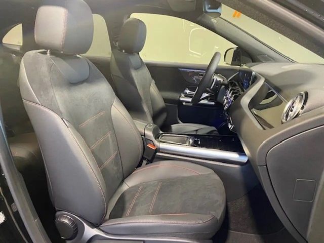 Mercedes-Benz GLA 200 AMG Line GLA 200 d