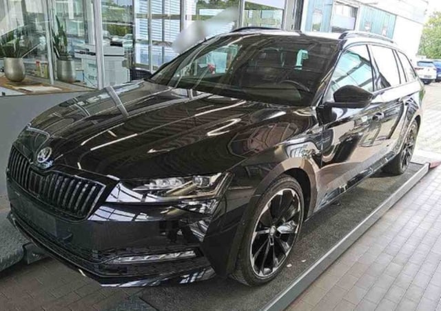 Skoda Superb 2.0 TSI 4x4 Combi Sportline
