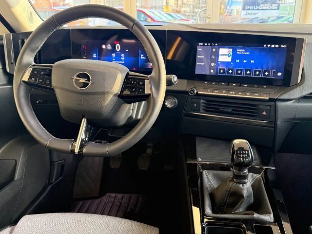 Opel Astra 1.2 Turbo Elegance Turbo