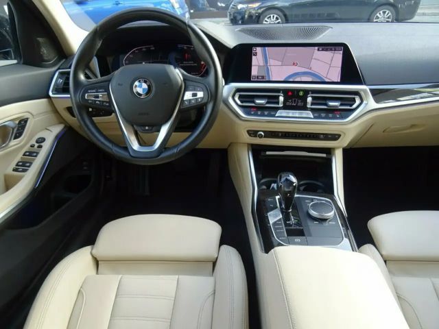 BMW 320 320d Luxury Line Touring xDrive