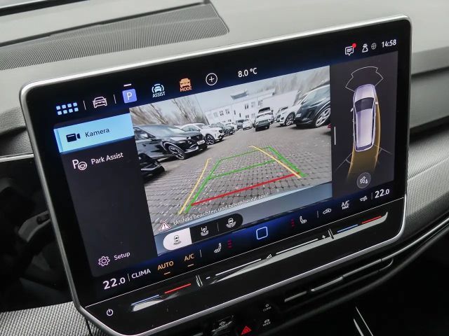 Volkswagen Golf R-Line Variant