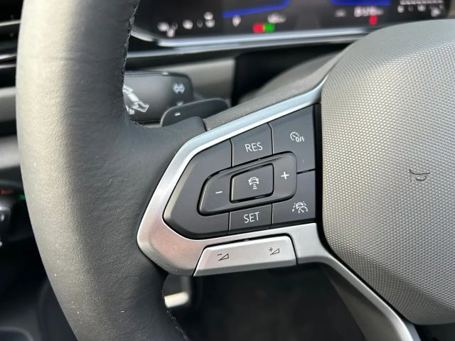 Volkswagen T-Roc 1.5 TSI Cabriolet R-Line