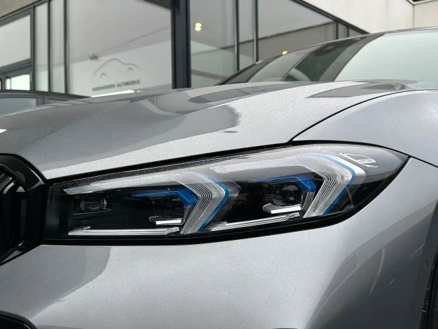 BMW 320 320d M-Sport Sedan xDrive