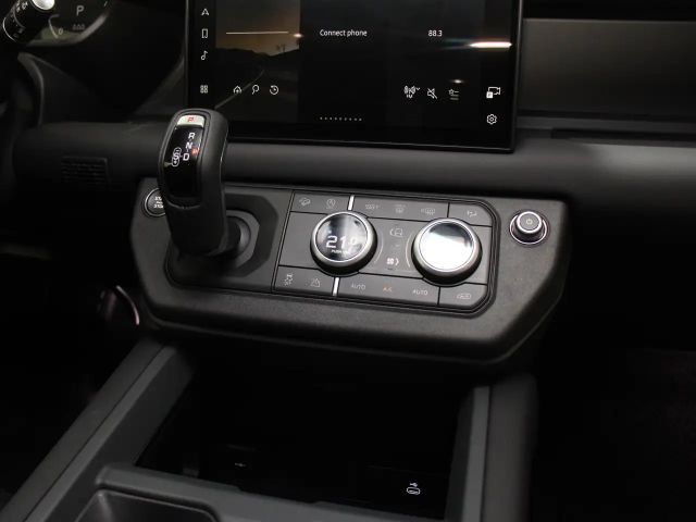 Land Rover Defender 90 D300 Dynamic SE