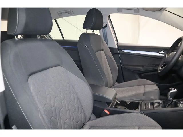 Volkswagen Golf 1.5 TSI Golf VIII Life