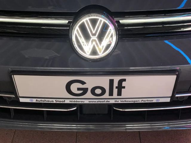 Volkswagen Golf 1.5 eTSI DSG Style