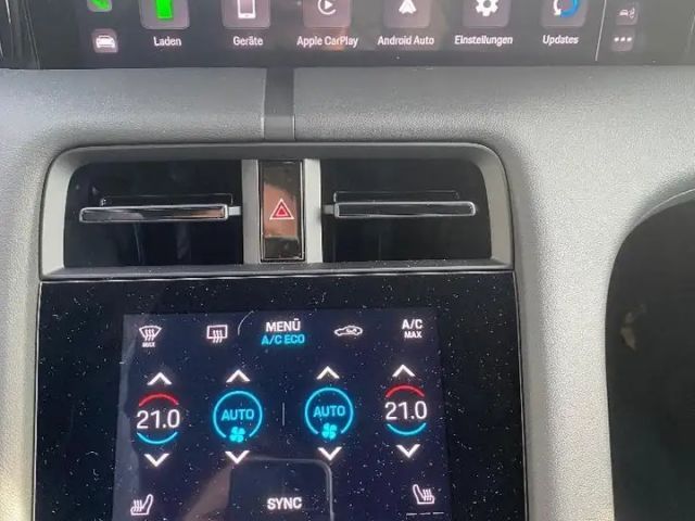 Porsche Taycan 71kWh