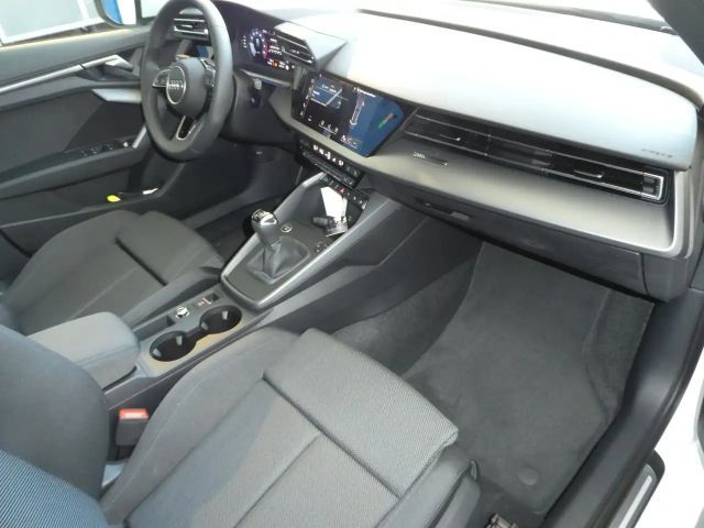 Audi A3 30 TFSI Sedan