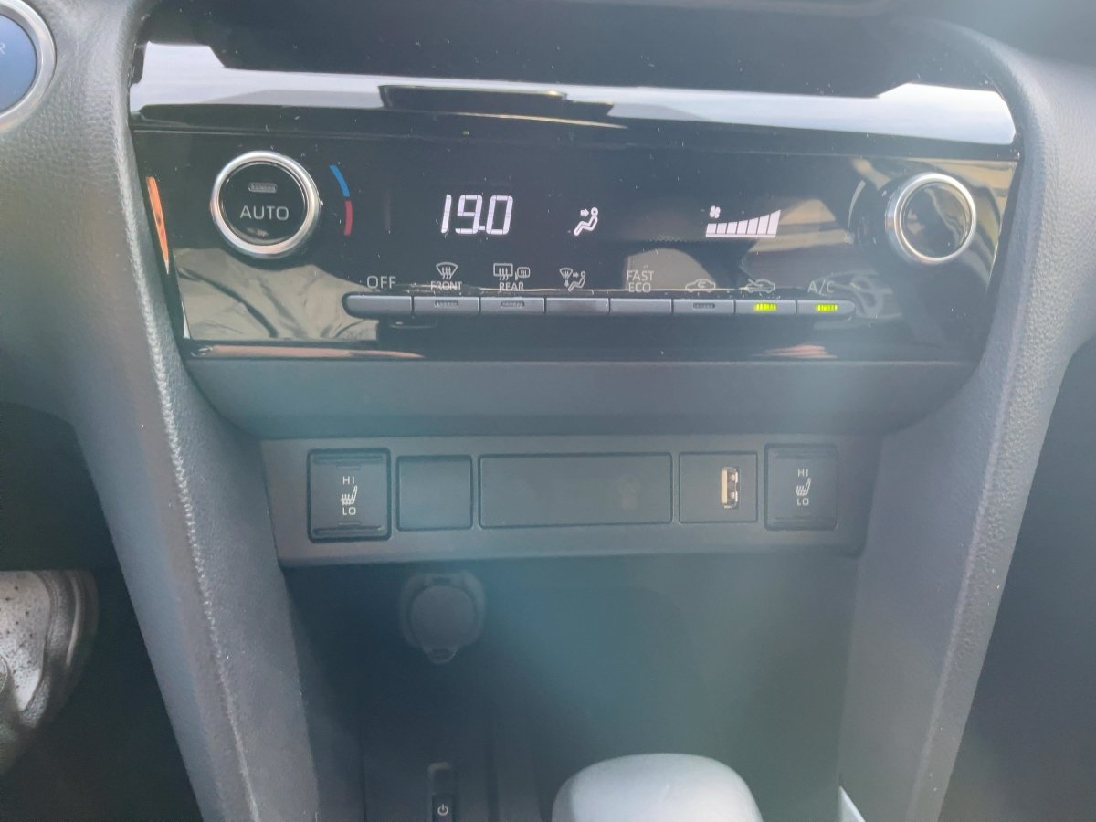 Toyota Yaris Cross 5-deurs Team D