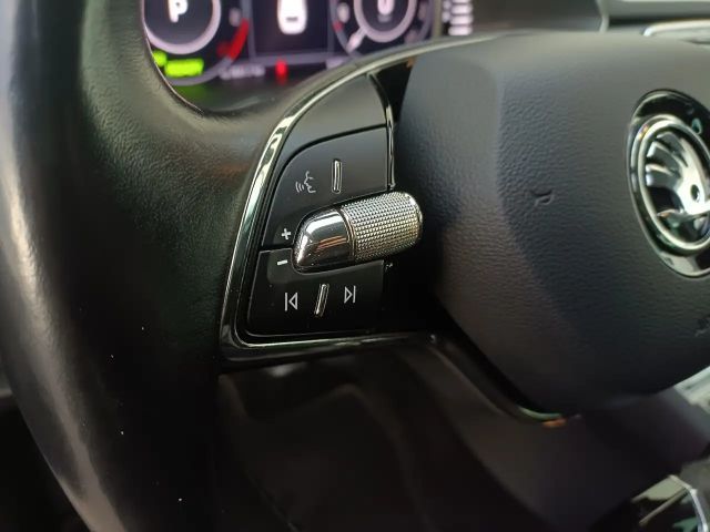 Skoda Superb PlugIn-Hybrid Style Style