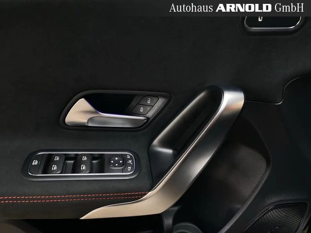 Mercedes-Benz A 200 AMG Line