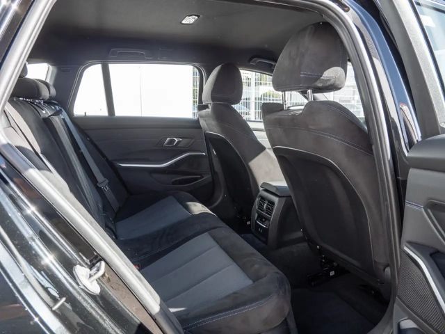 BMW 330 330i M-Sport Touring xDrive