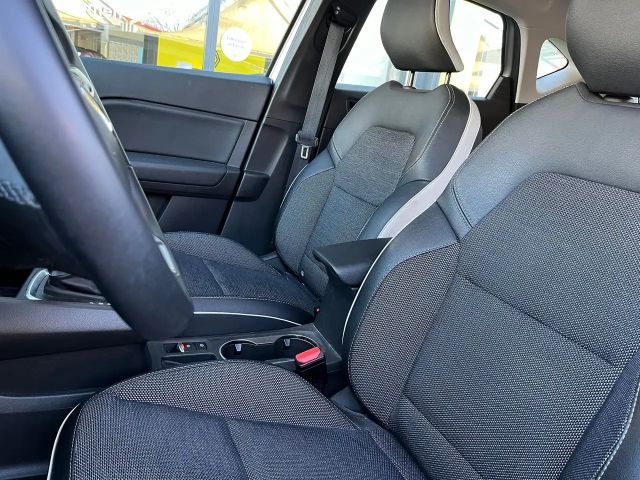 Renault Captur E-Tech Hybrid Intens