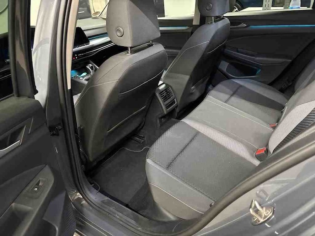 Volkswagen Golf 1.5 TSI DSG