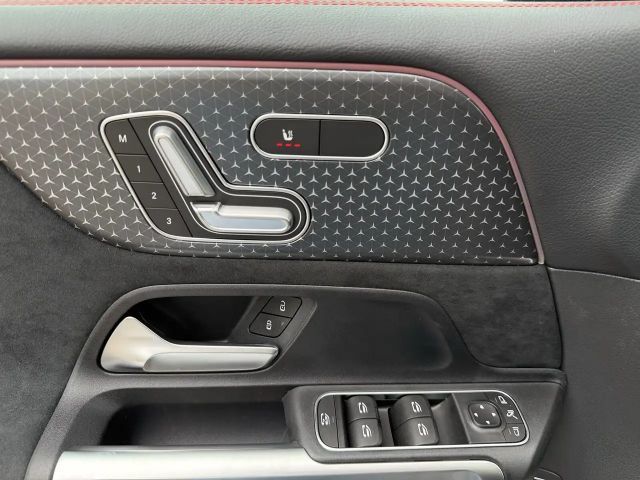 Mercedes-Benz GLB 220 4MATIC AMG Line