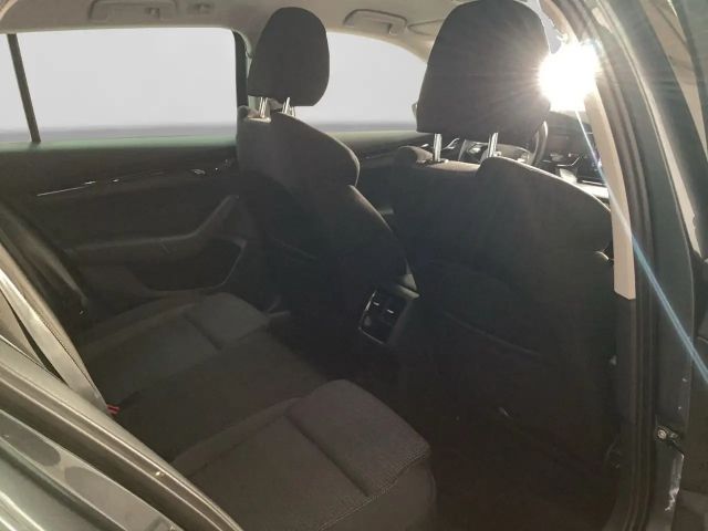 Skoda Octavia 1.5 TSI Ambition Combi