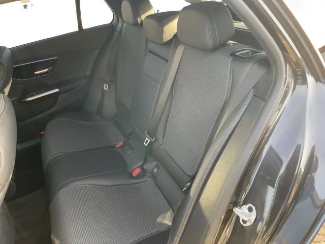 Mercedes-Benz C 220 4MATIC C 220 d Estate