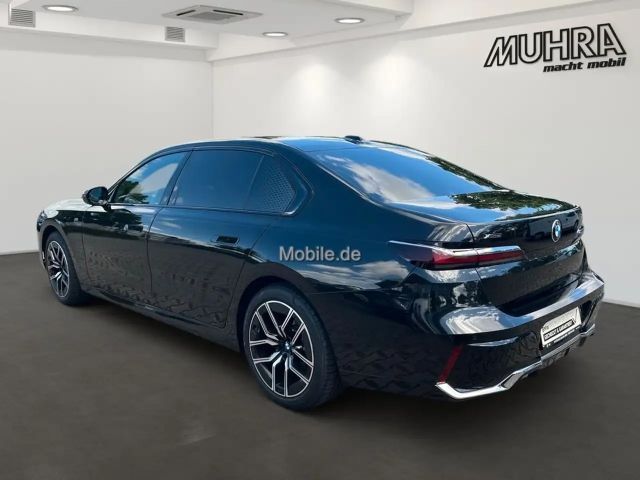 BMW 740 740d M-Sport Sedan xDrive