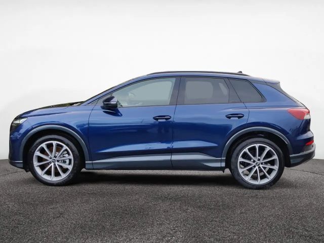 Audi Q4 e-tron 45 AHK SHZ Sportsitze