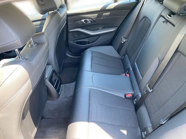 BMW 320 320e Touring xDrive