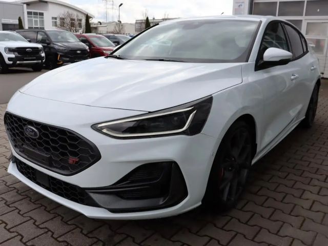 Ford Focus ST Line
