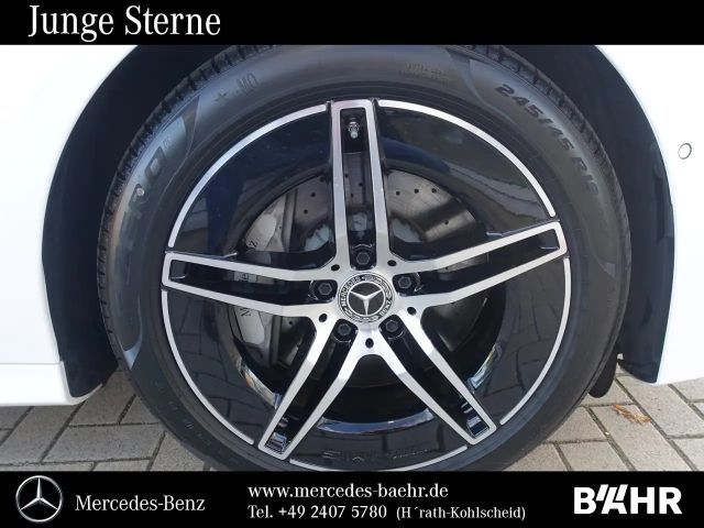 Mercedes-Benz E 200 AMG Line Sedan