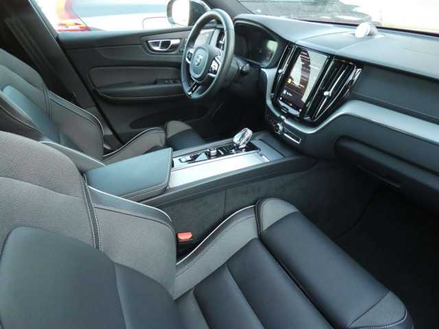 Volvo XC60 AWD Dark Ultimate