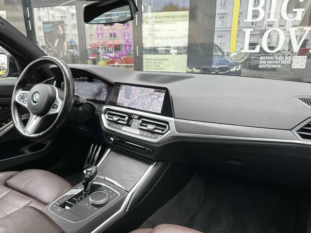 BMW 330 330e M-Sport xDrive