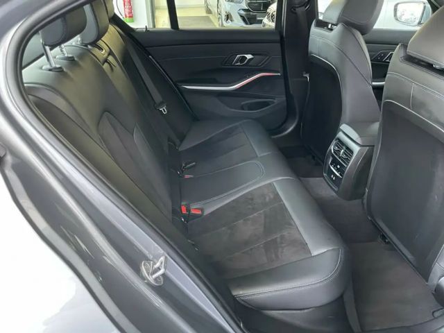 BMW 320 320d Sedan xDrive