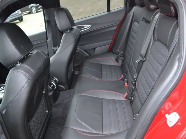 Alfa Romeo Giulia Q4