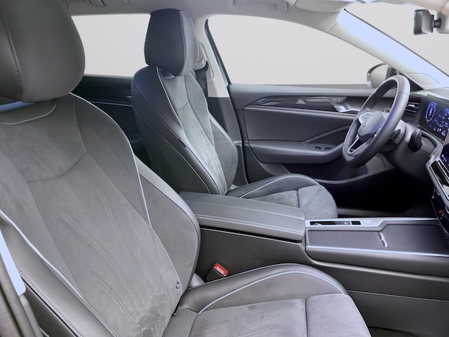 Volkswagen Passat 1.5 eTSI Business DSG