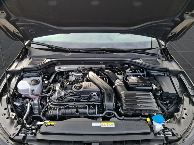 Volkswagen Golf 1.5 TSI Variant