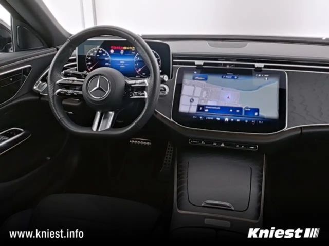 Mercedes-Benz E 200 AMG Line Sedan