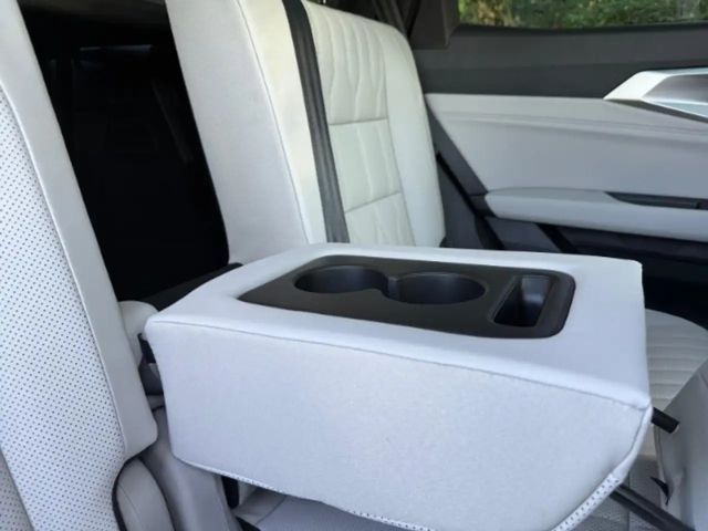 Renault Espace E-Tech Hybrid Iconic