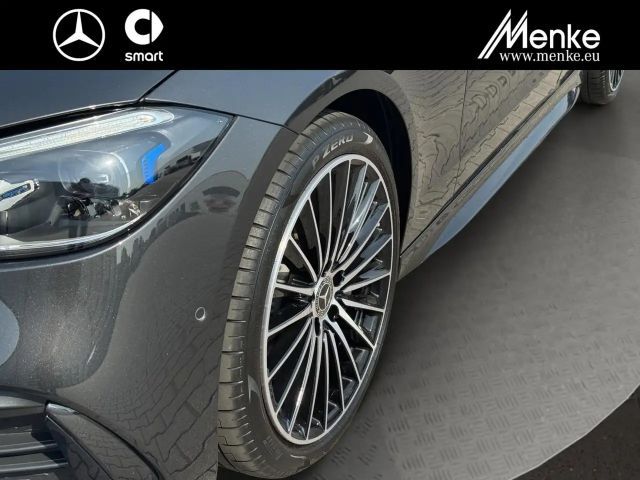 Mercedes-Benz C 300 AMG Line Sedan