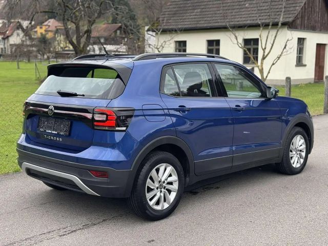 Volkswagen T-Cross Life