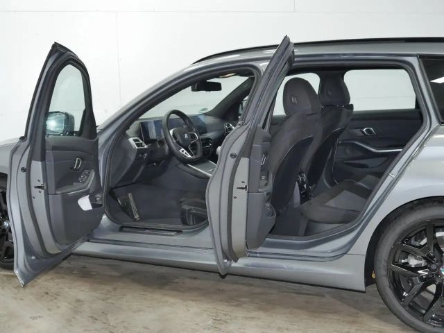 BMW 320 320d M-Sport Touring