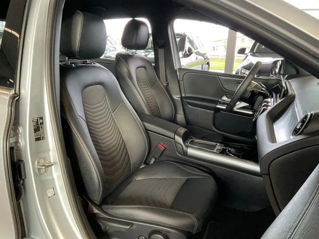 Mercedes-Benz B 200 Progressive