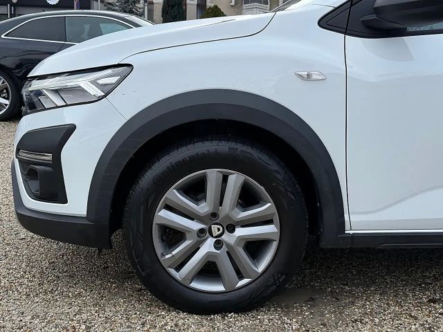 Dacia Sandero Essential Stepway TCe 90