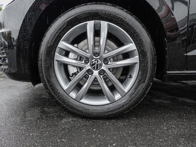 Volkswagen Touran 1.5 TSI DSG