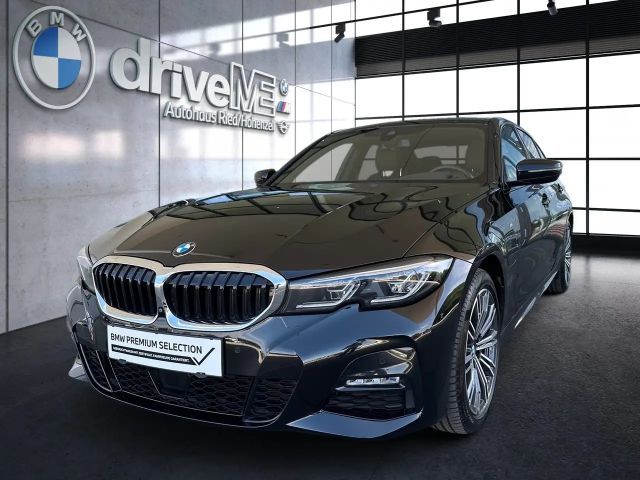 BMW 330 330e Sedan xDrive