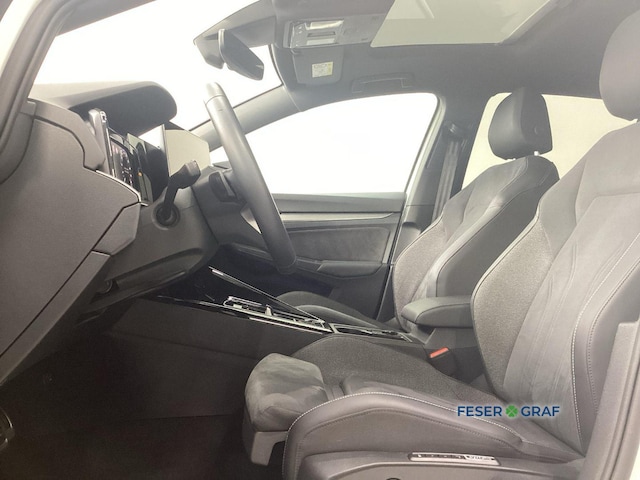 Volkswagen Golf 1.5 eTSI Golf VIII Style