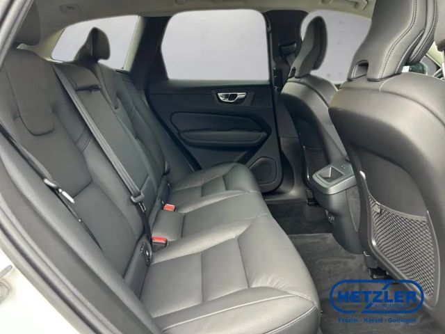 Volvo XC60 AWD Dark Plus